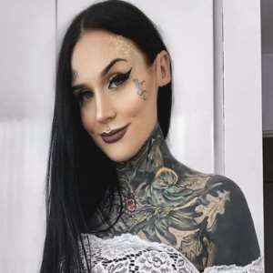 Monami Frost